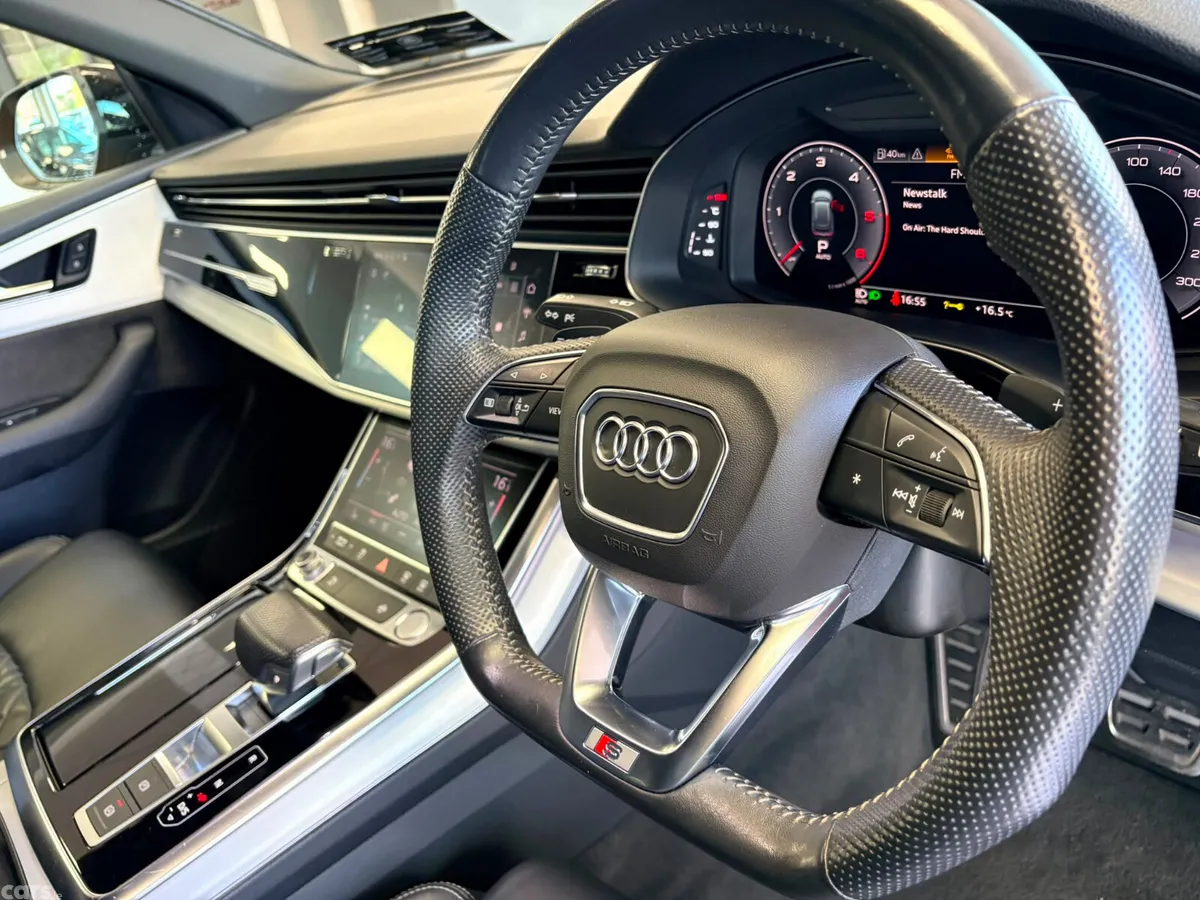 Audi Q8 Hatchback, Diesel, 2019, Orange