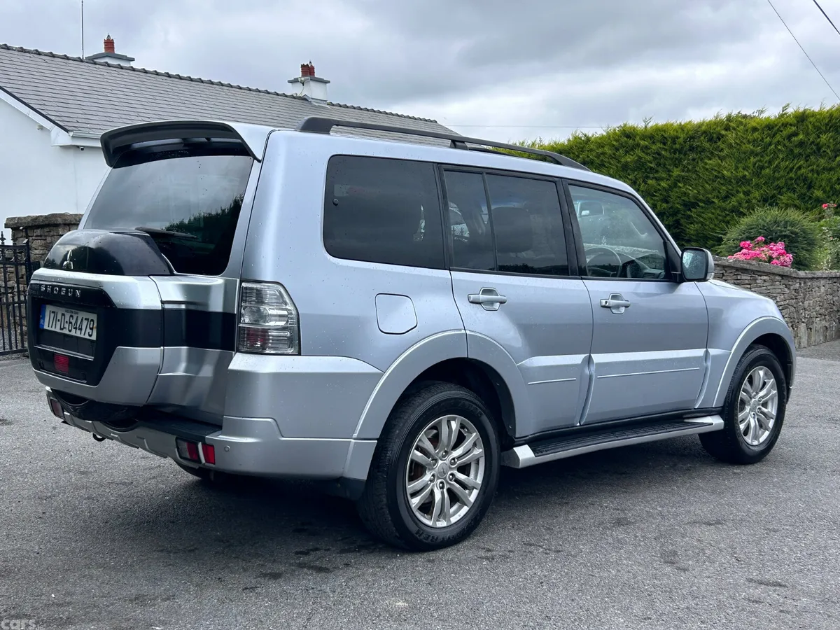 Mitsubishi Pajero SUV, Diesel, 2017, Silver