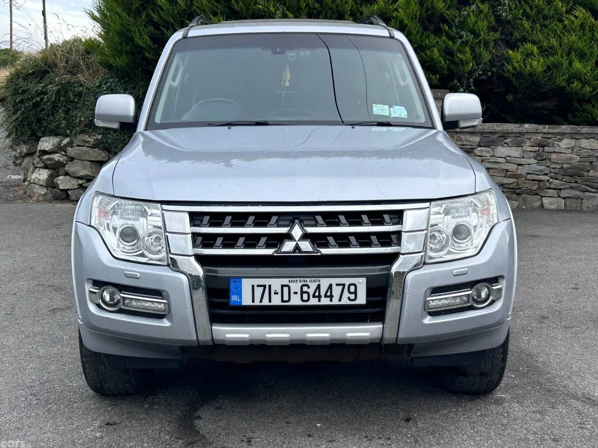 Mitsubishi Pajero SUV, Diesel, 2017, Silver