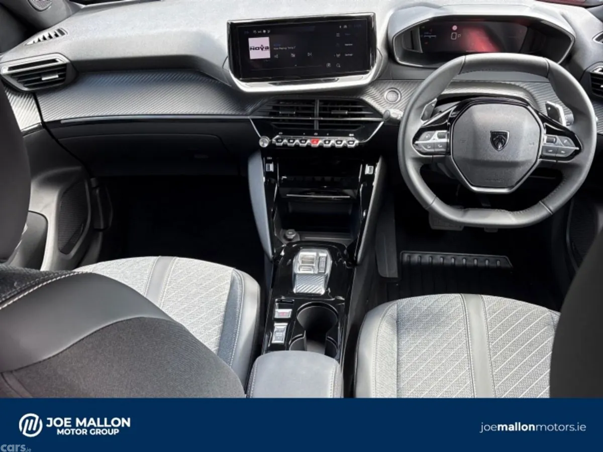 Peugeot 2008 MPV, Petrol, 2026, Red