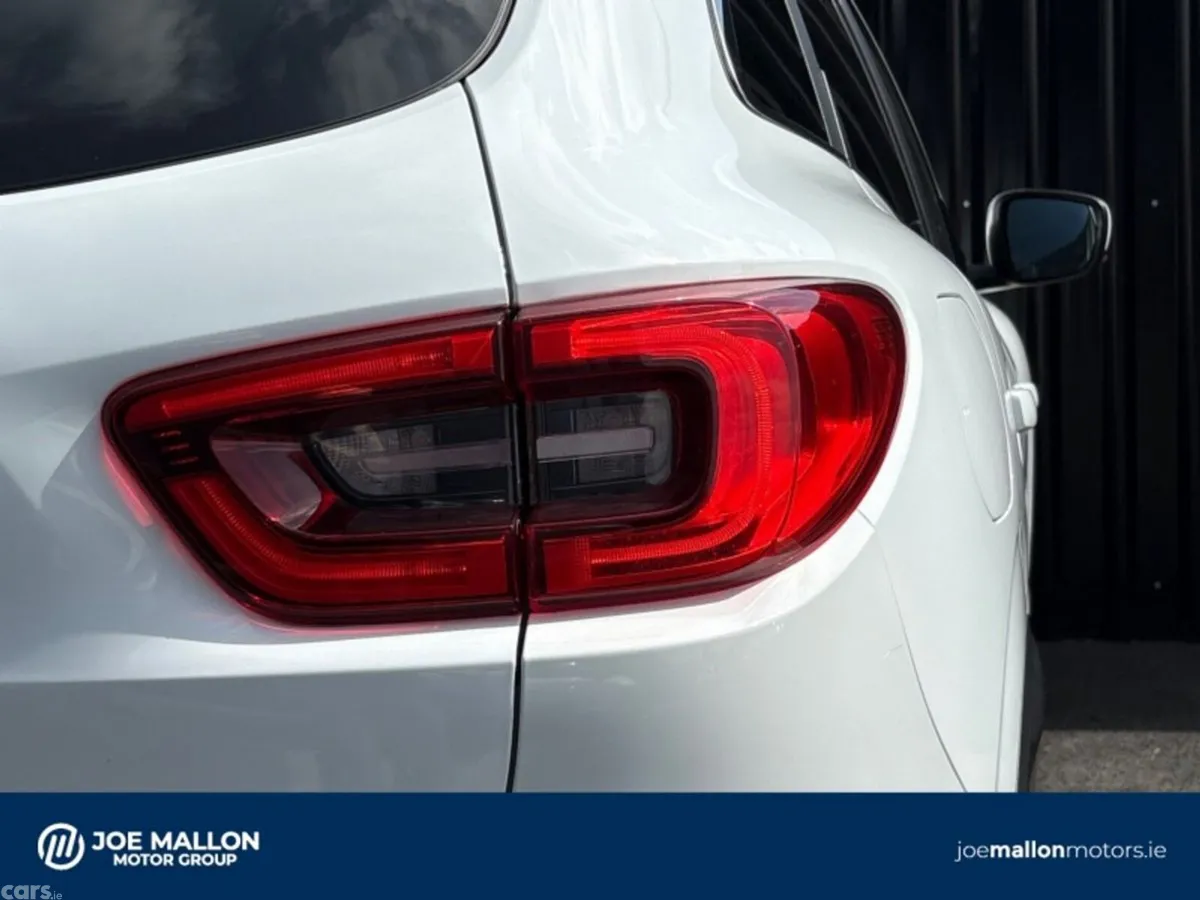 Renault Kadjar SUV, Petrol, 2022, White