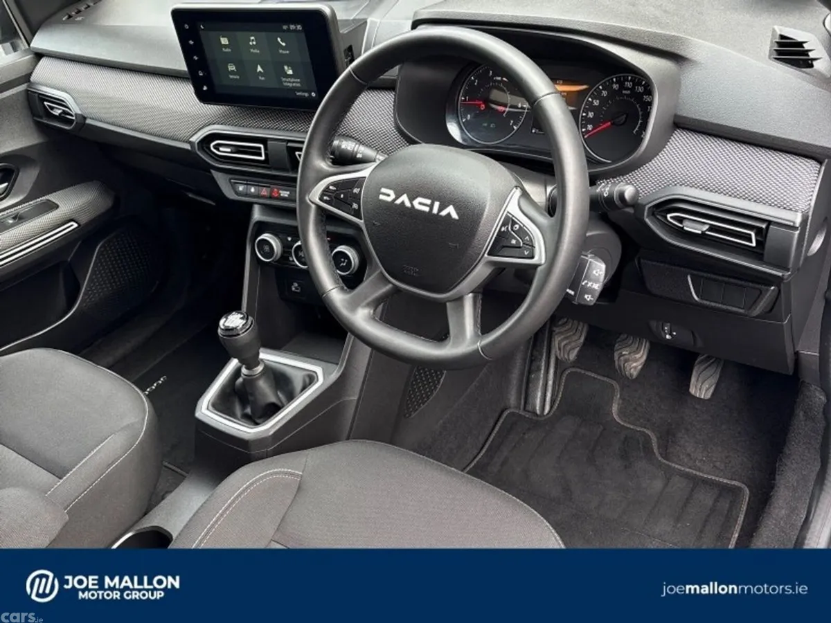 Dacia Jogger MPV, Petrol, 2023, Grey