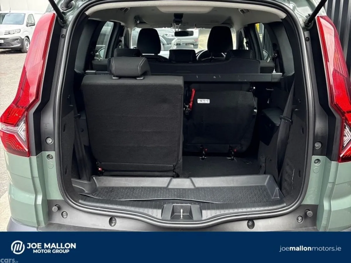 Dacia Jogger MPV, Petrol, 2023, Grey