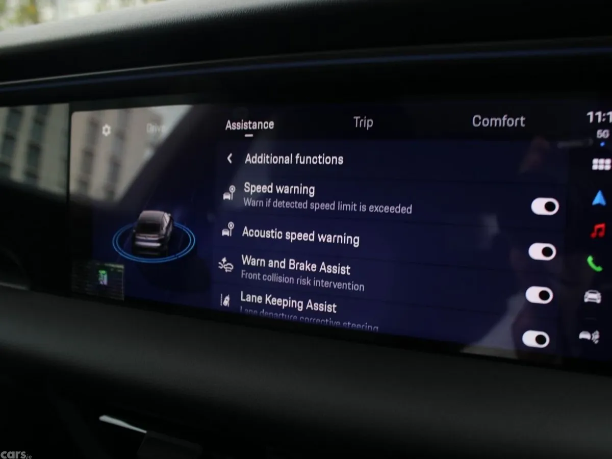 Porsche Macan SUV, Electric, 2026, Blue