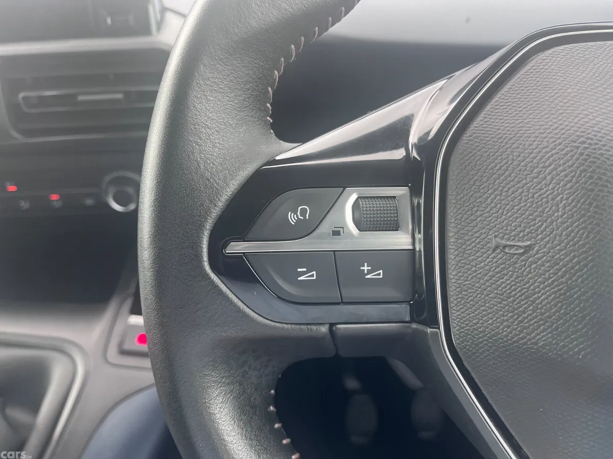 Peugeot Rifter MPV, Diesel, 2019, Brown