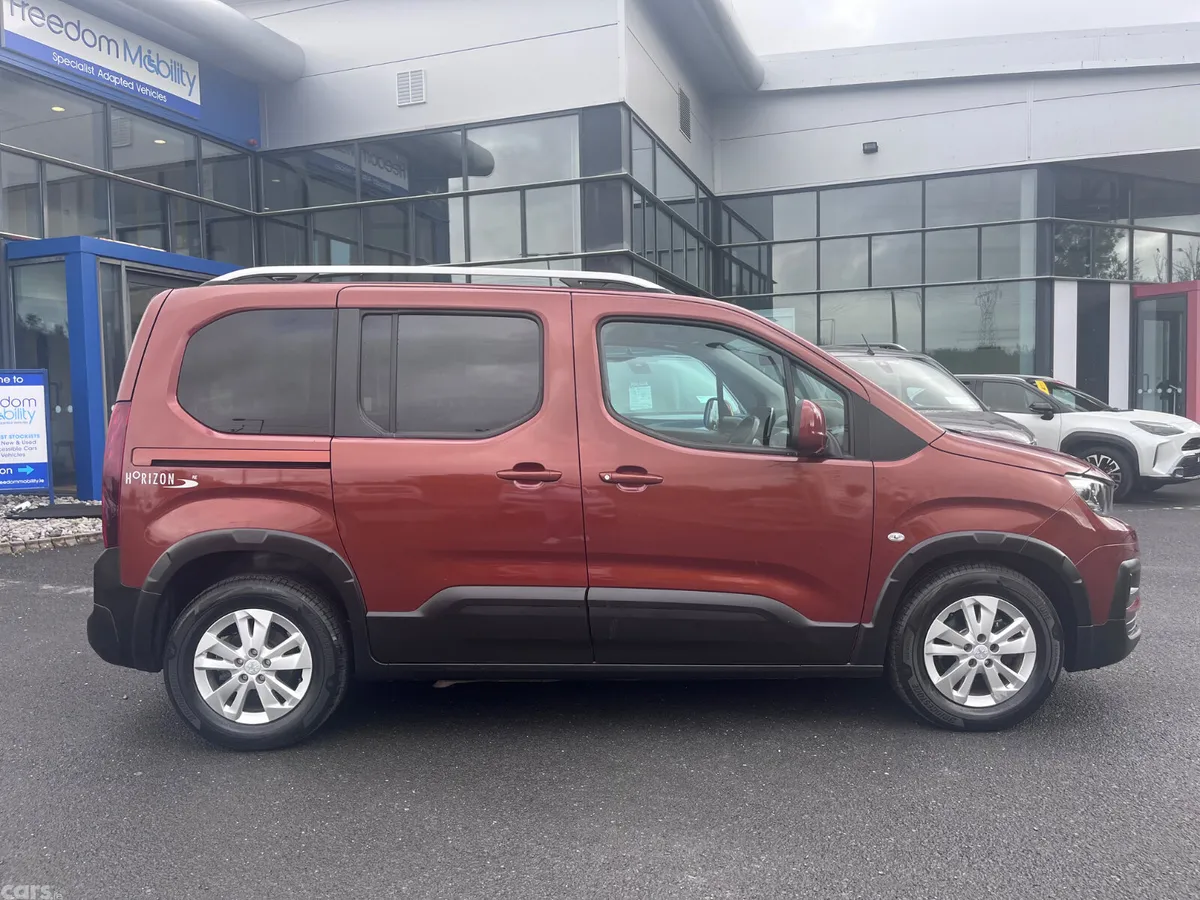 Peugeot Rifter MPV, Diesel, 2019, Brown
