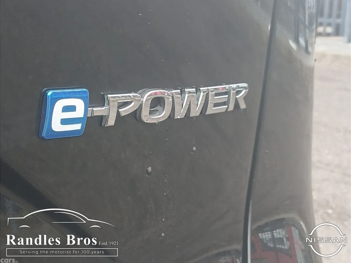 Nissan Qashqai MPV, Petrol, 2023, Black