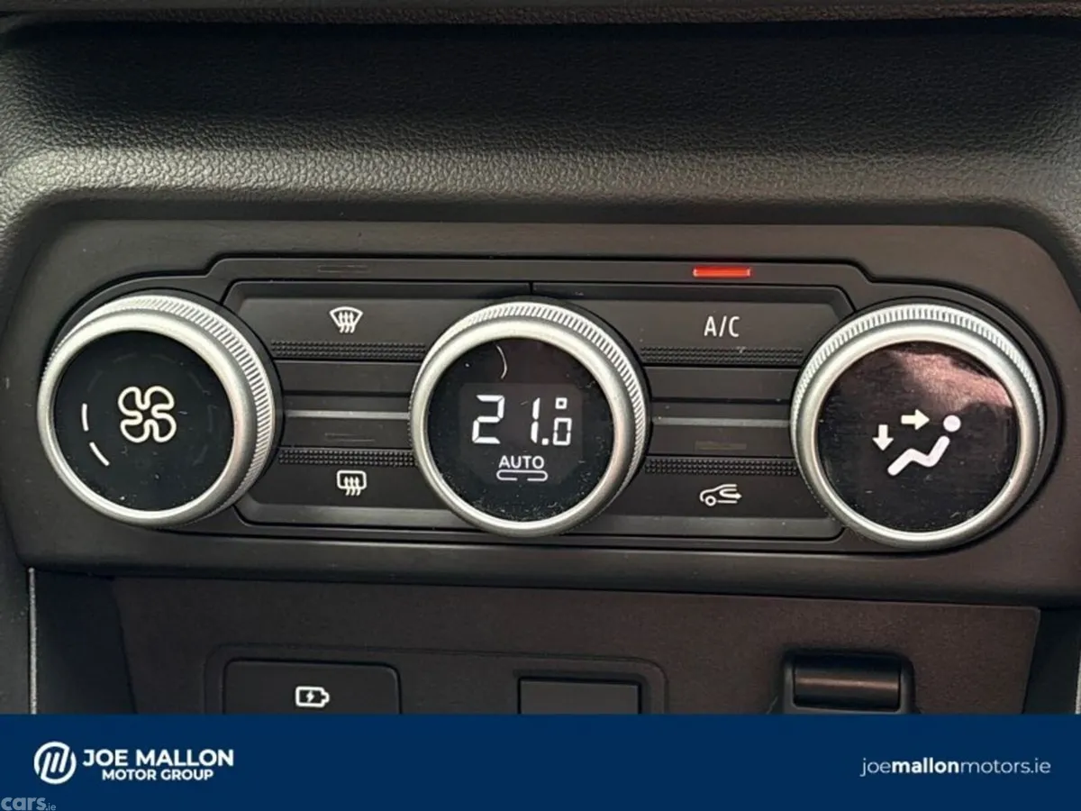 Dacia Jogger MPV, Petrol, 2025, Green