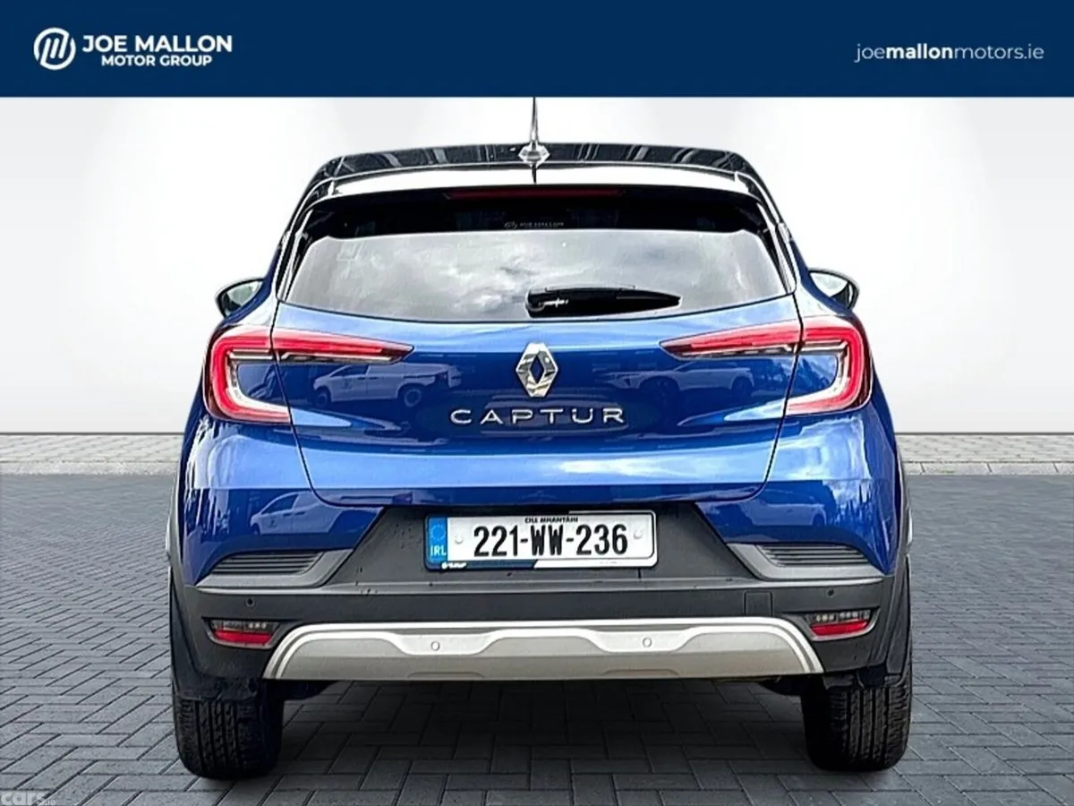 Renault Captur Hatchback, Petrol, 2022, Blue