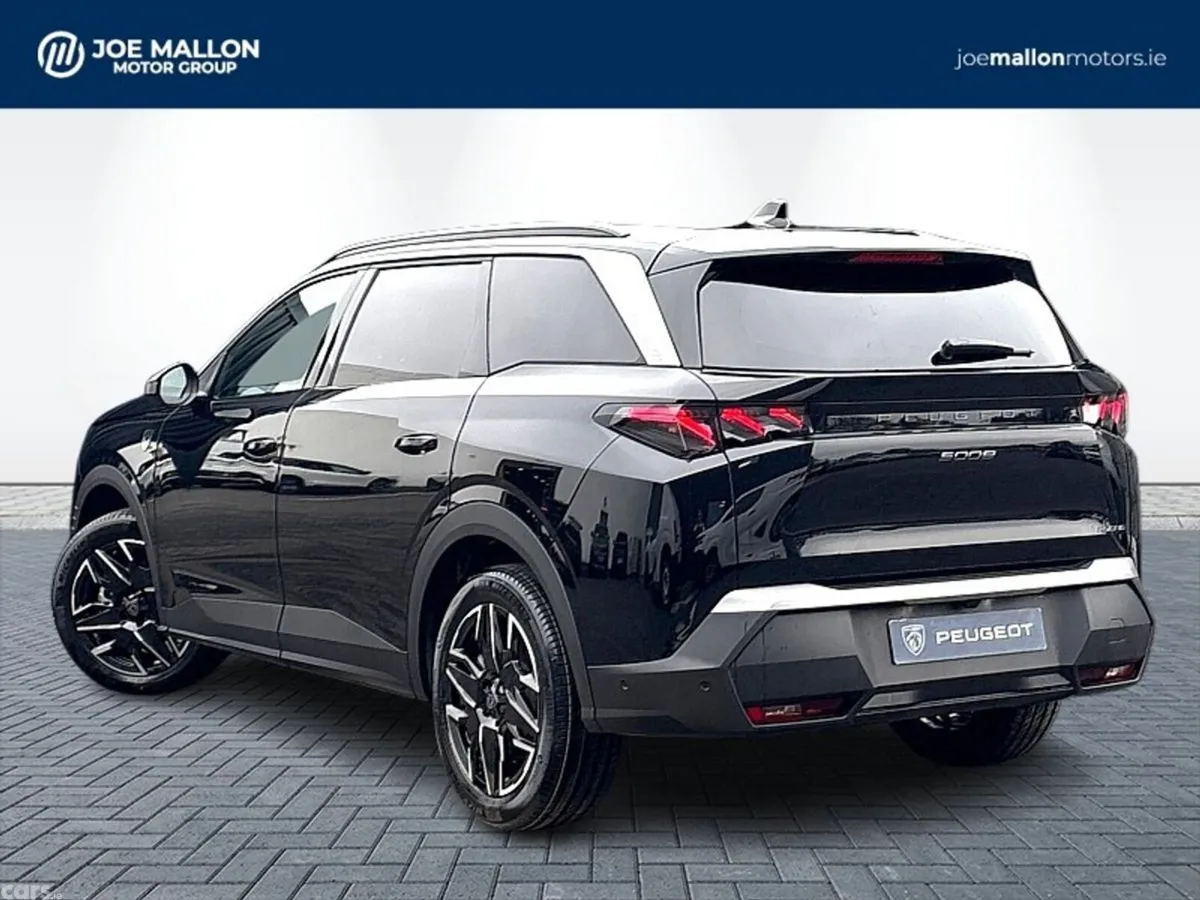 Peugeot 5008 SUV, Petrol Hybrid, 2027, Black