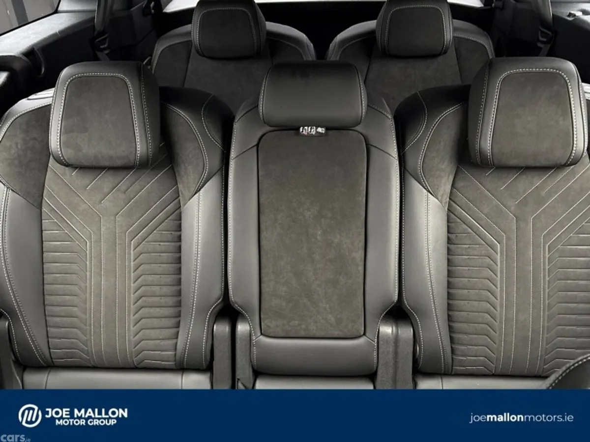 Peugeot 5008 SUV, Petrol Hybrid, 2027, Black