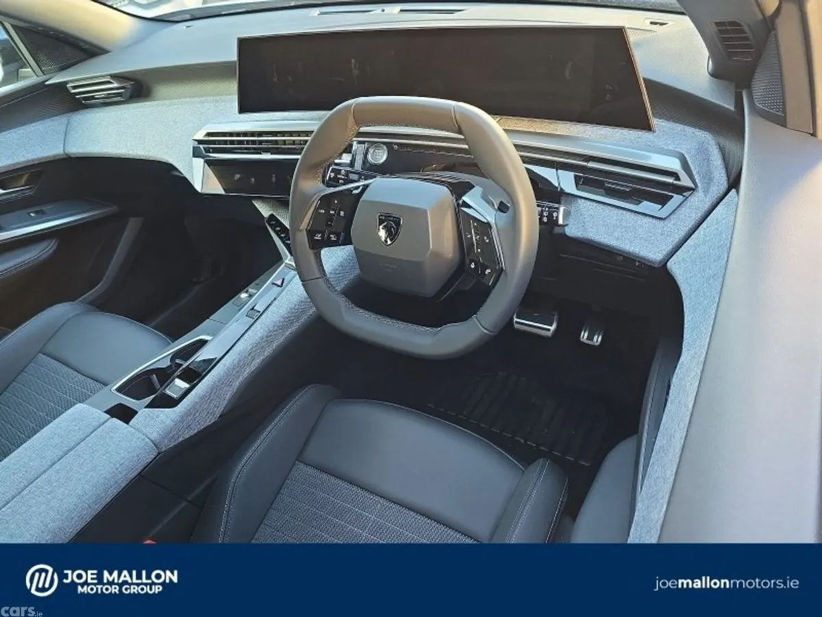 Peugeot 5008 SUV, Electric, 2027, Grey