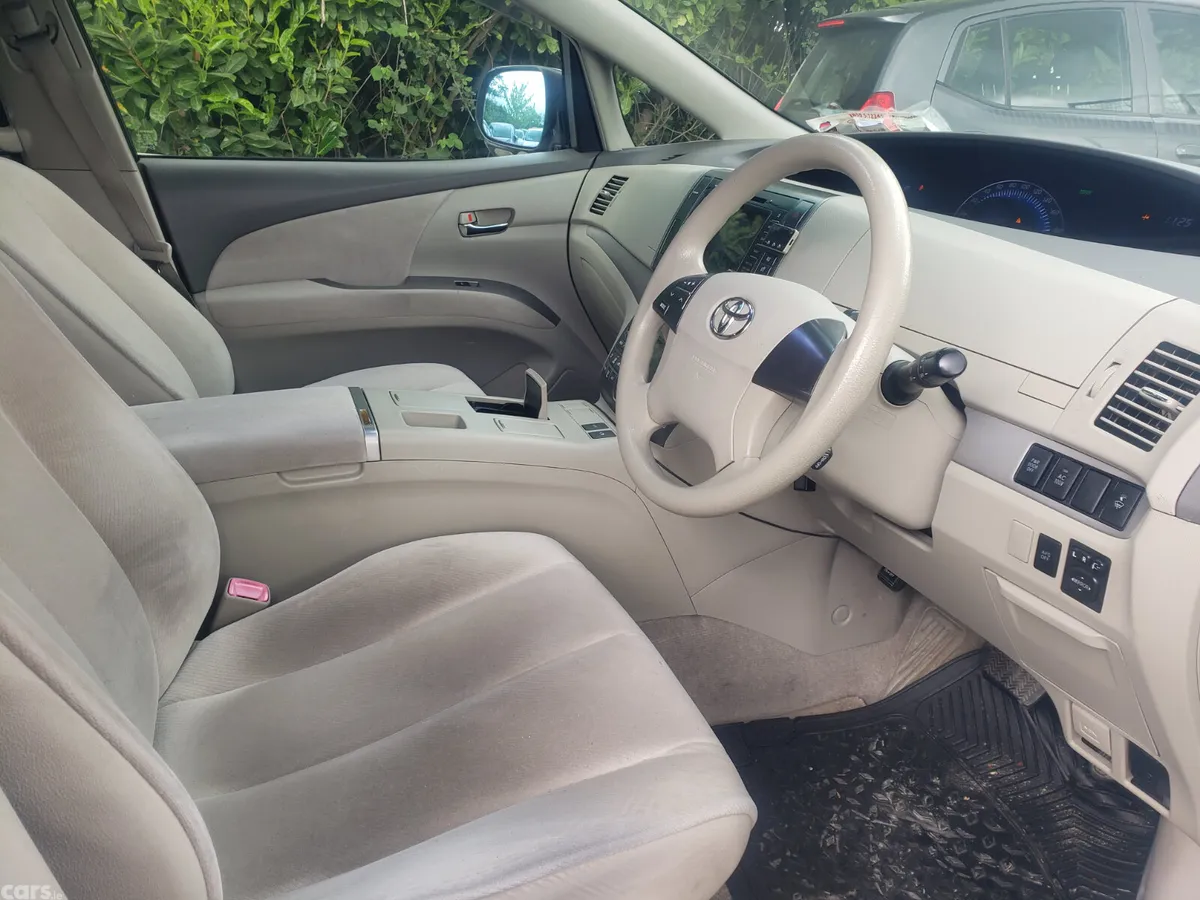 Toyota Estima MPV, Petrol Hybrid, 2011, White