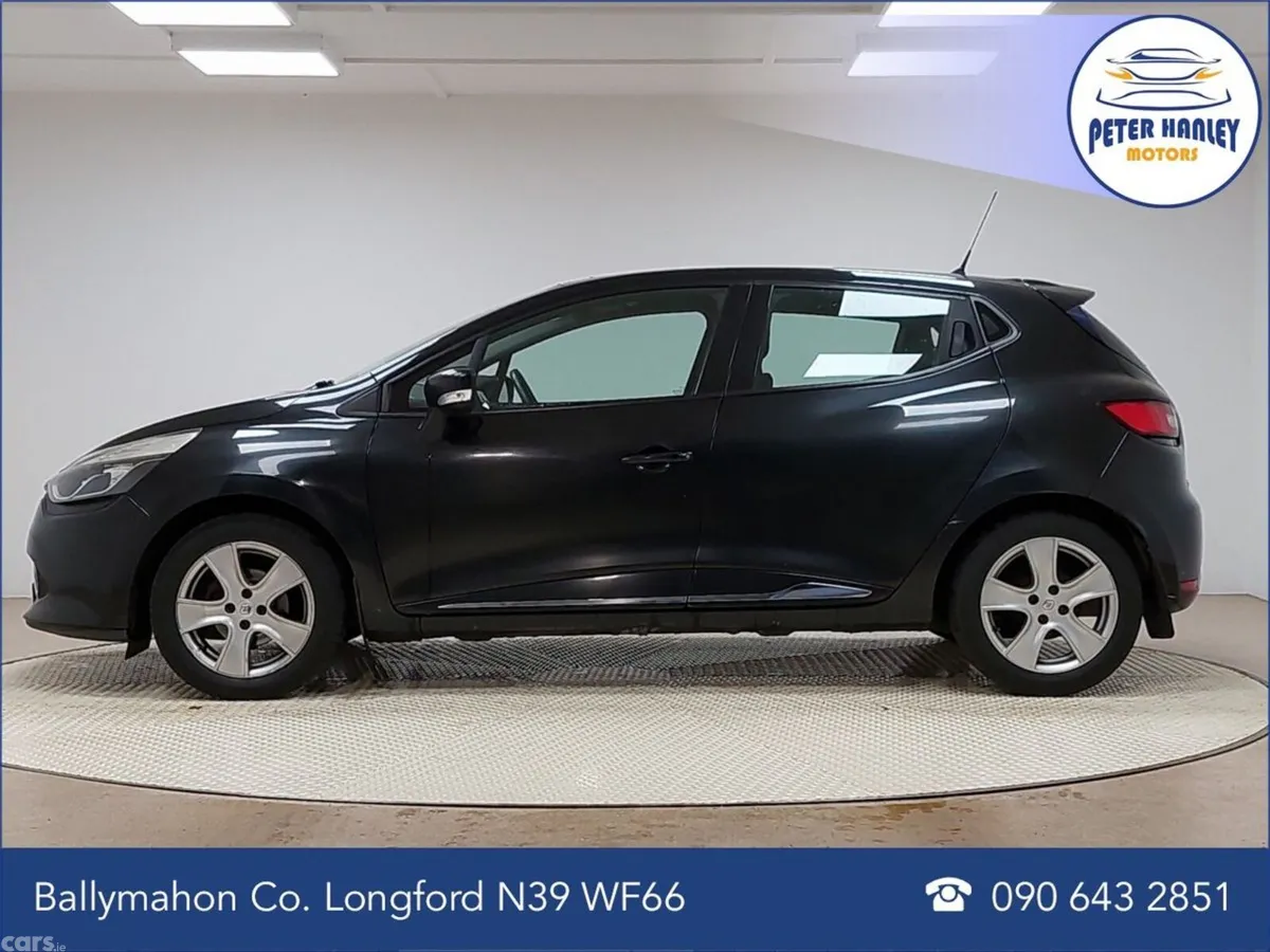 Renault Clio Hatchback, Petrol, 2016, Black