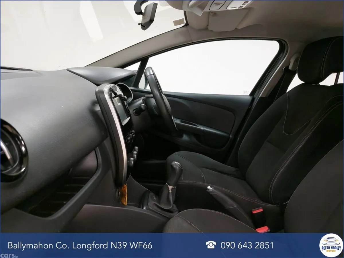 Renault Clio Hatchback, Petrol, 2016, Black