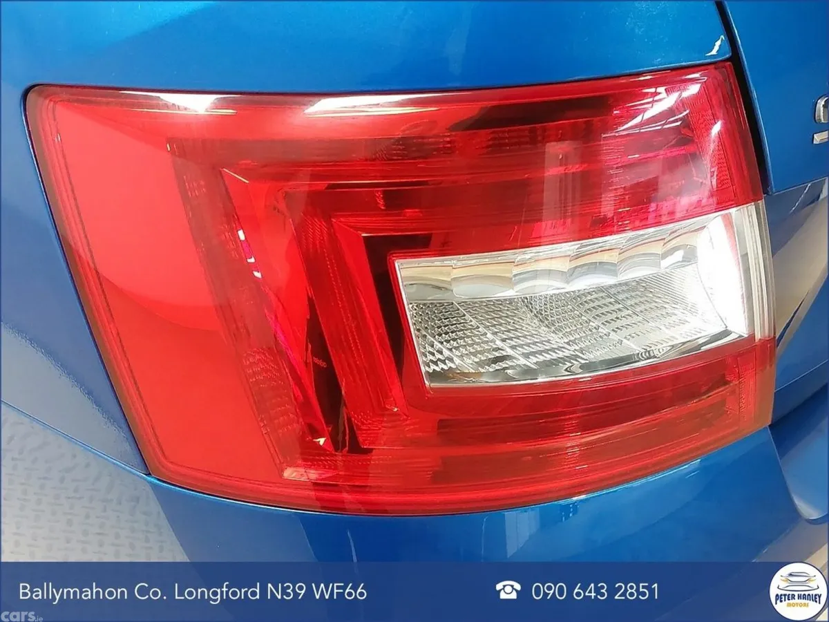 Skoda Octavia Saloon, Diesel, 2016, Blue