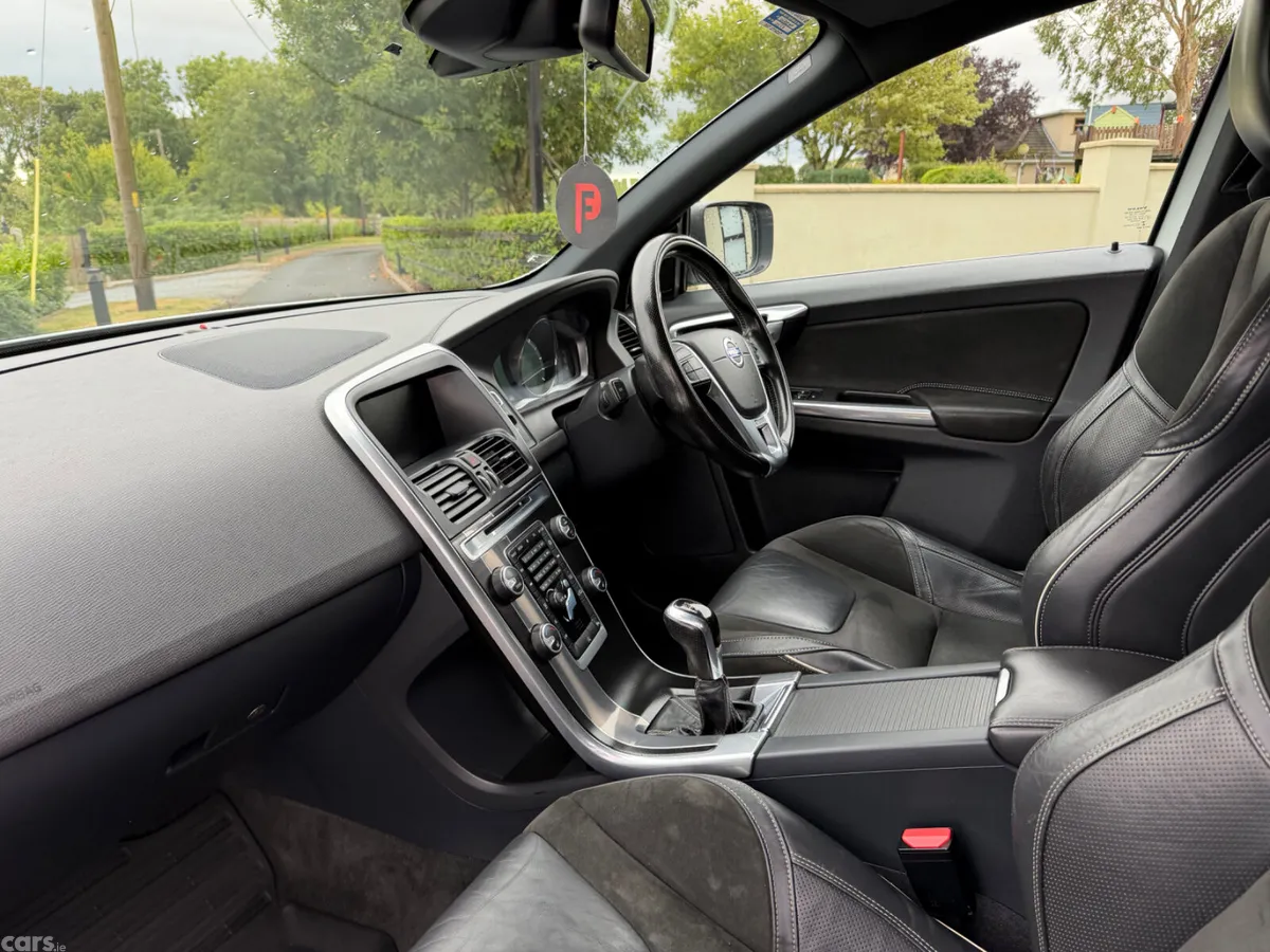 Volvo XC60 SUV, Diesel, 2018, White