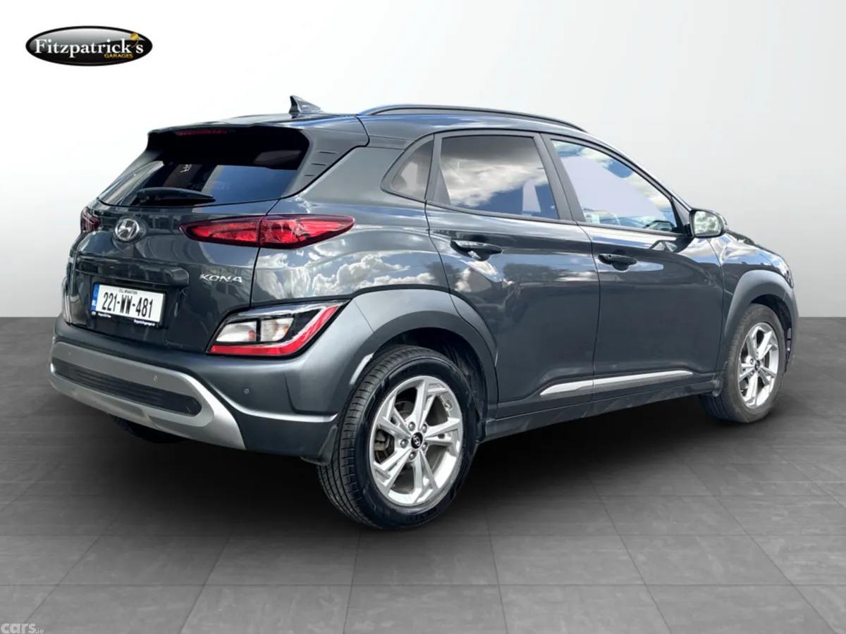 Hyundai KONA MPV, Petrol, 2022, Grey