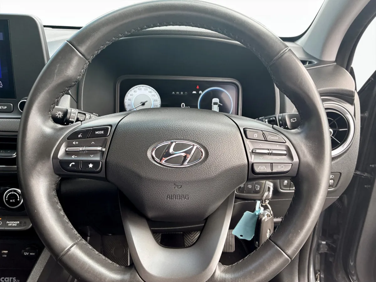 Hyundai KONA MPV, Petrol, 2022, Grey