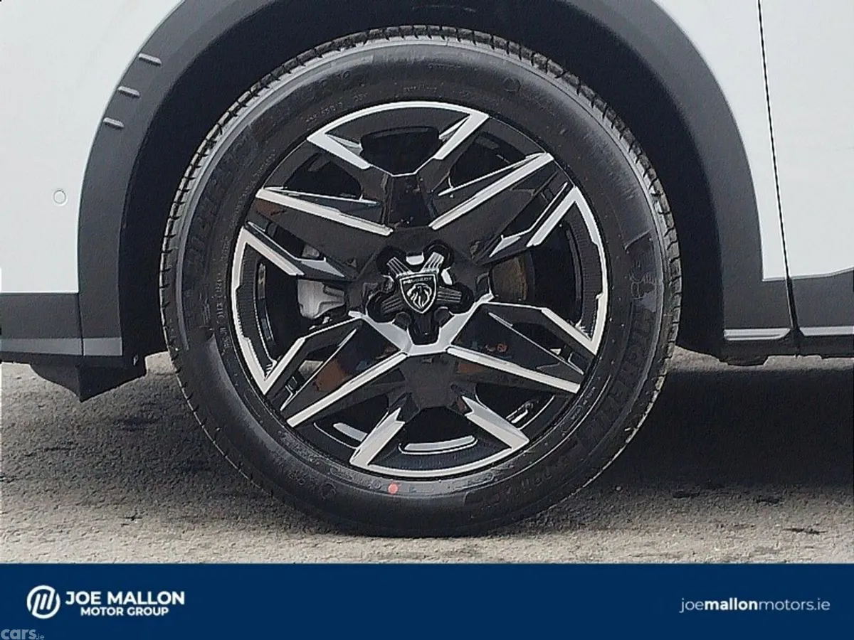 Peugeot 3008 SUV, Petrol Hybrid, 2027, White