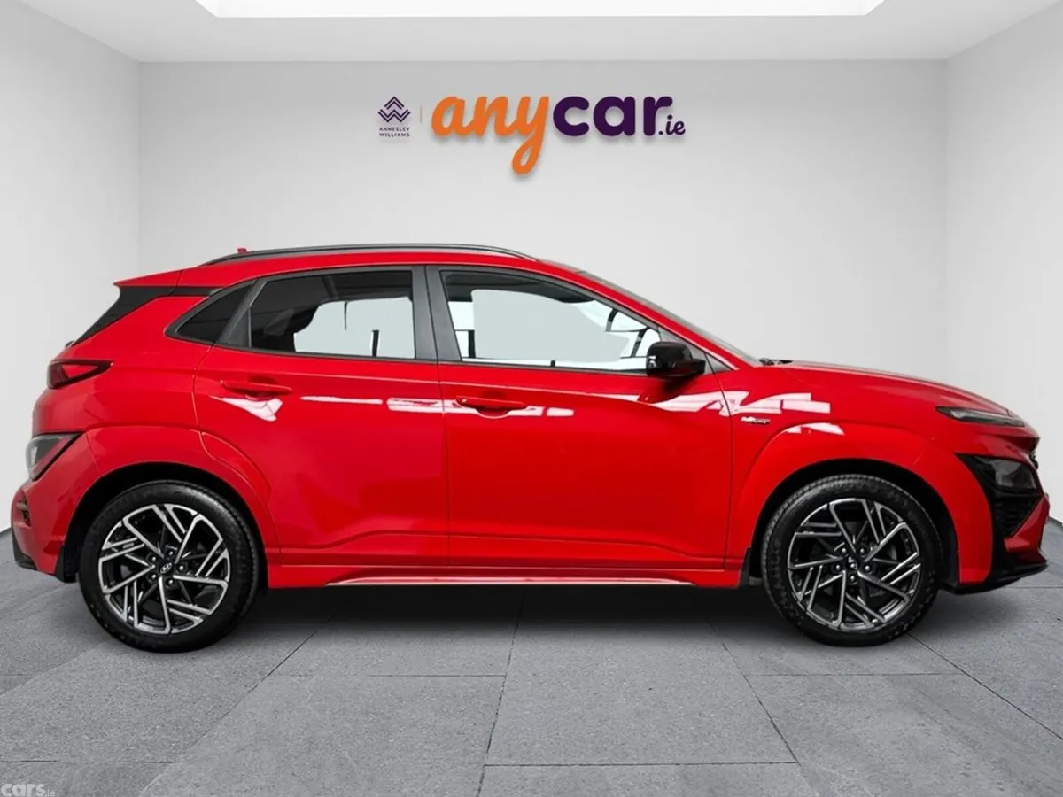 Hyundai KONA MPV, Petrol, 2022, Red