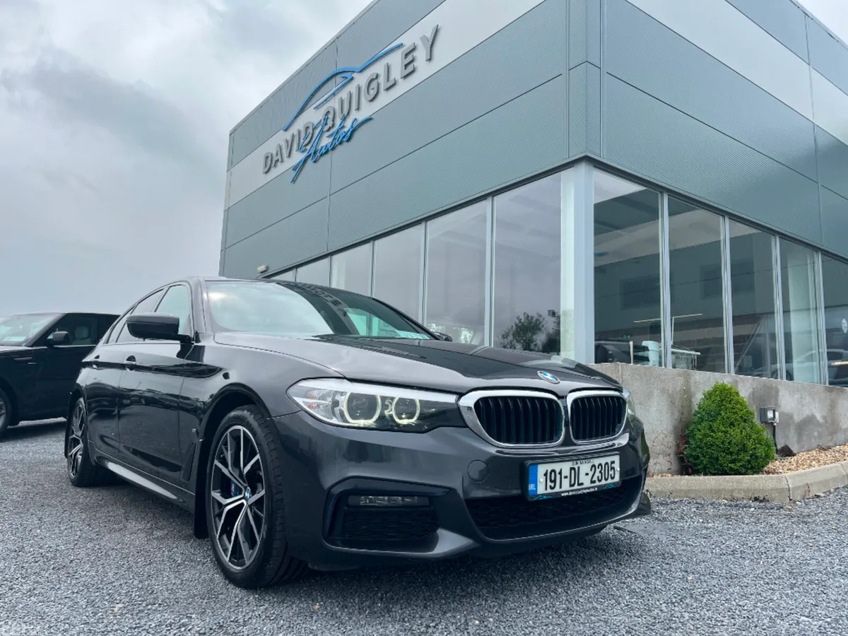 BMW 5-Series Saloon, Petrol Plug-in Hybrid, 2019, Grey