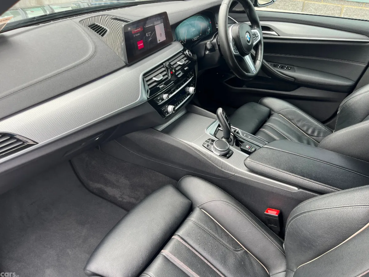 BMW 5-Series Saloon, Petrol Plug-in Hybrid, 2019, Grey