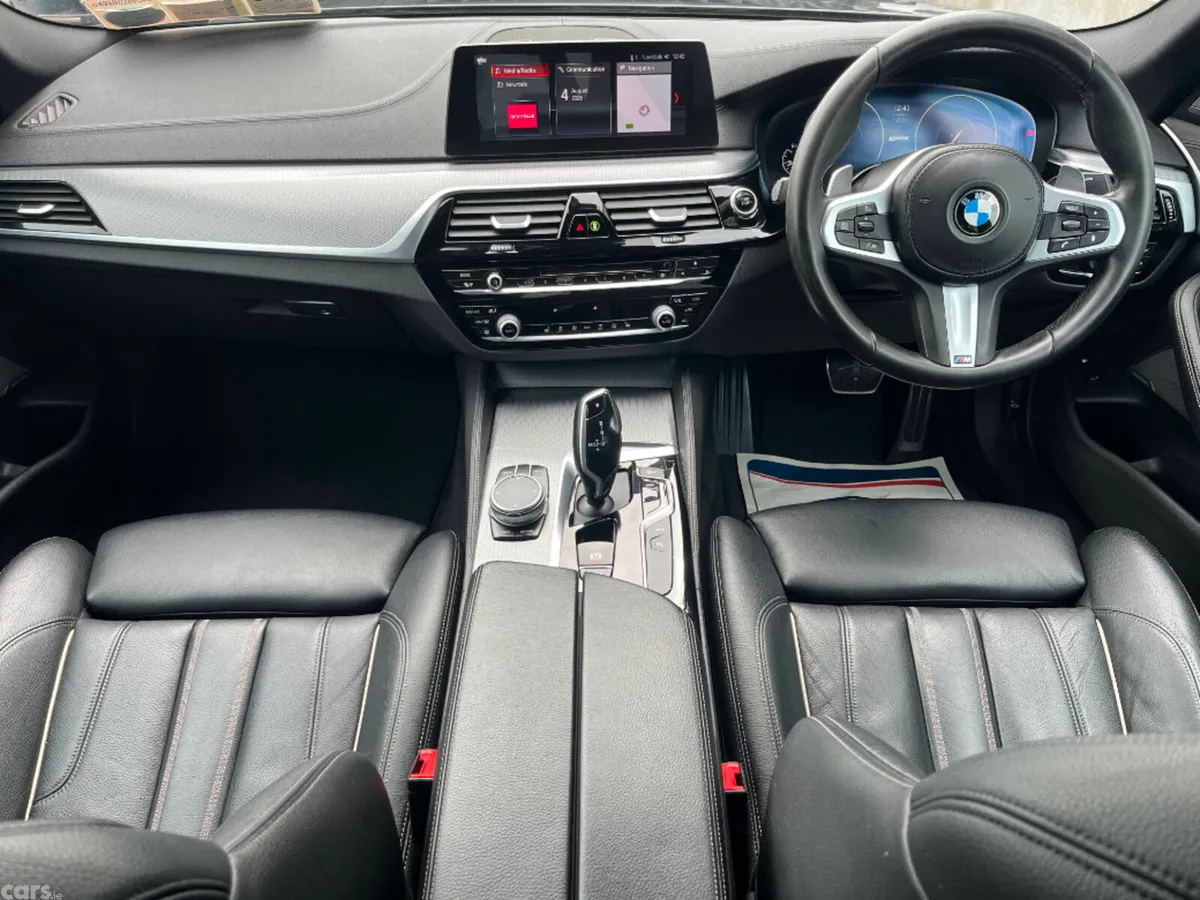 BMW 5-Series Saloon, Petrol Plug-in Hybrid, 2019, Grey