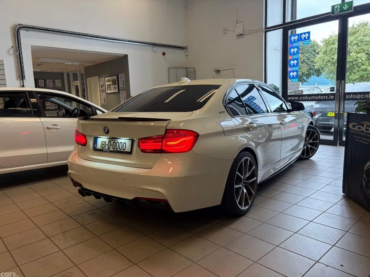 BMW 3-Series Saloon, Petrol Plug-in Hybrid, 2018, White
