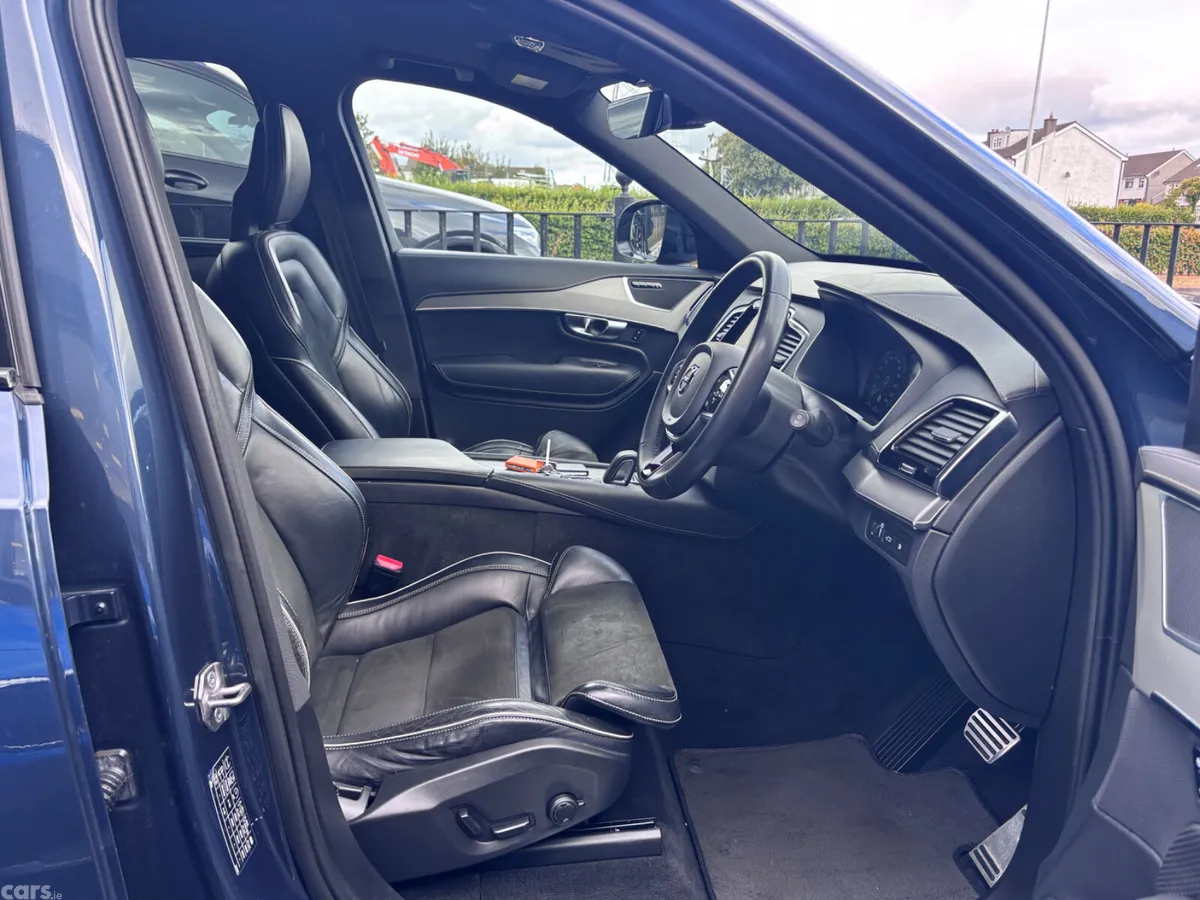 Volvo XC90 SUV, Petrol Plug-in Hybrid, 2021, Blue