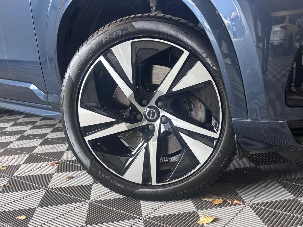 Volvo XC90 SUV, Petrol Plug-in Hybrid, 2021, Blue