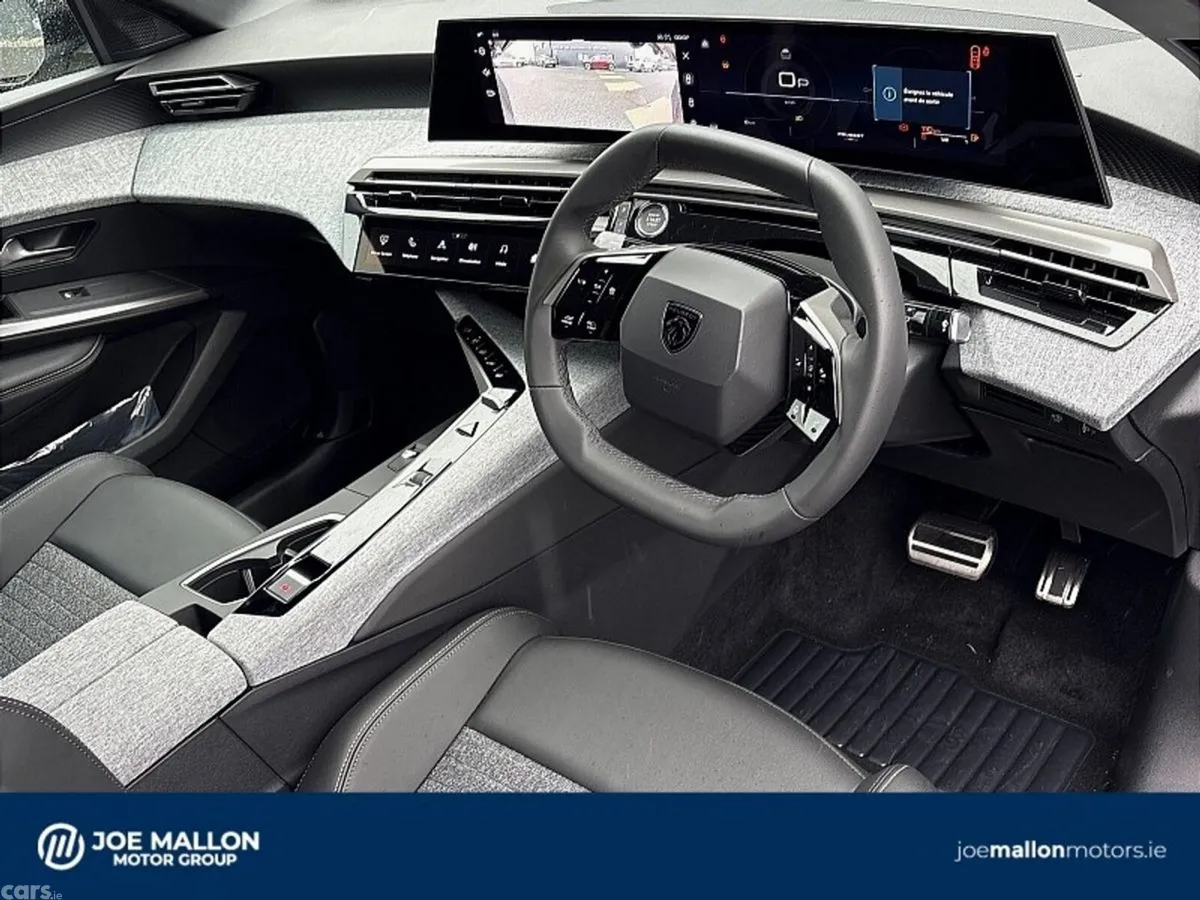 Peugeot 3008 MPV, Petrol, 2026, Grey