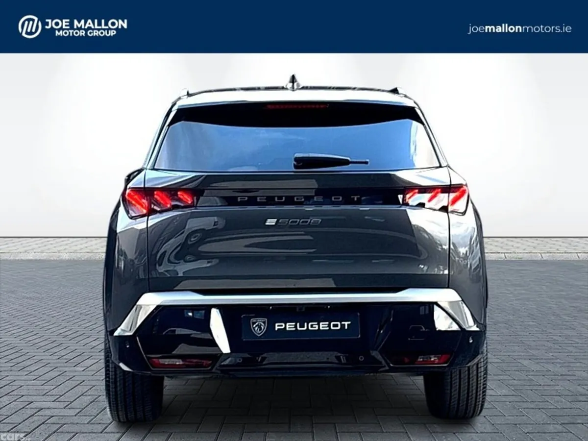 Peugeot 5008 SUV, Electric, 2027, Grey