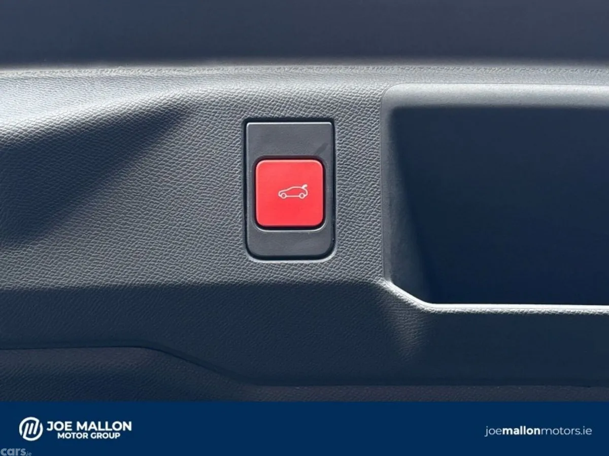 Peugeot 5008 SUV, Electric, 2027, Grey