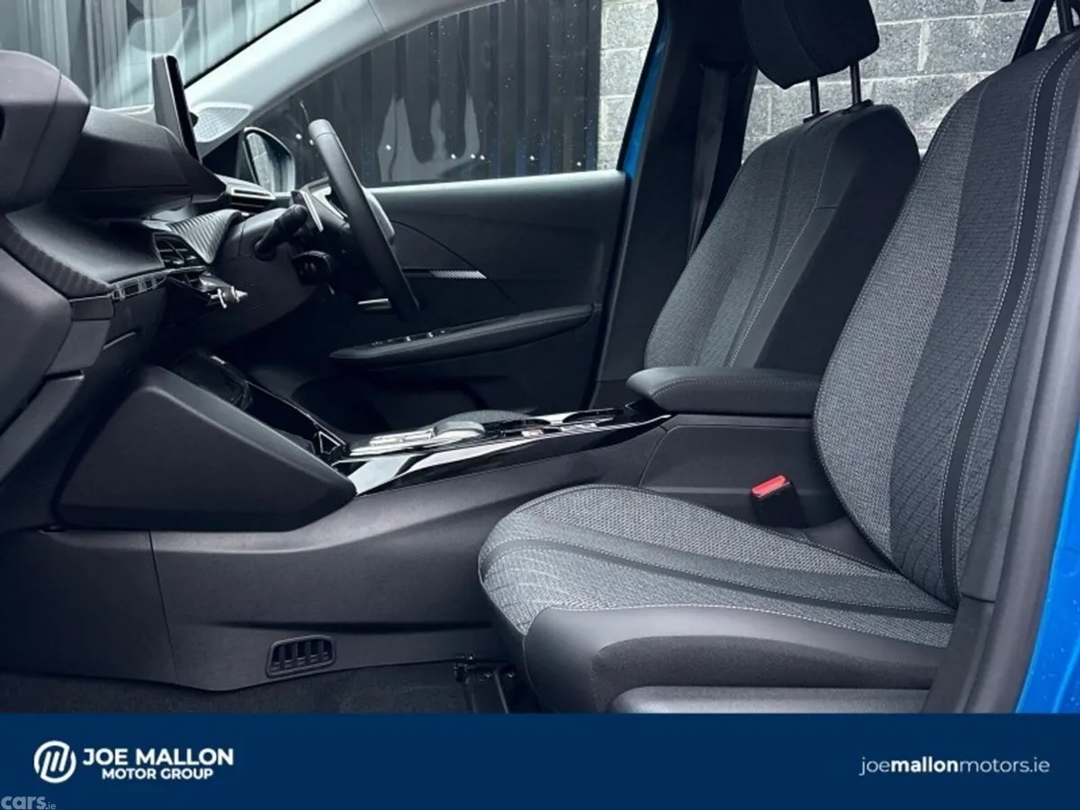 Peugeot 208 Hatchback, Petrol Hybrid, 2027, Blue