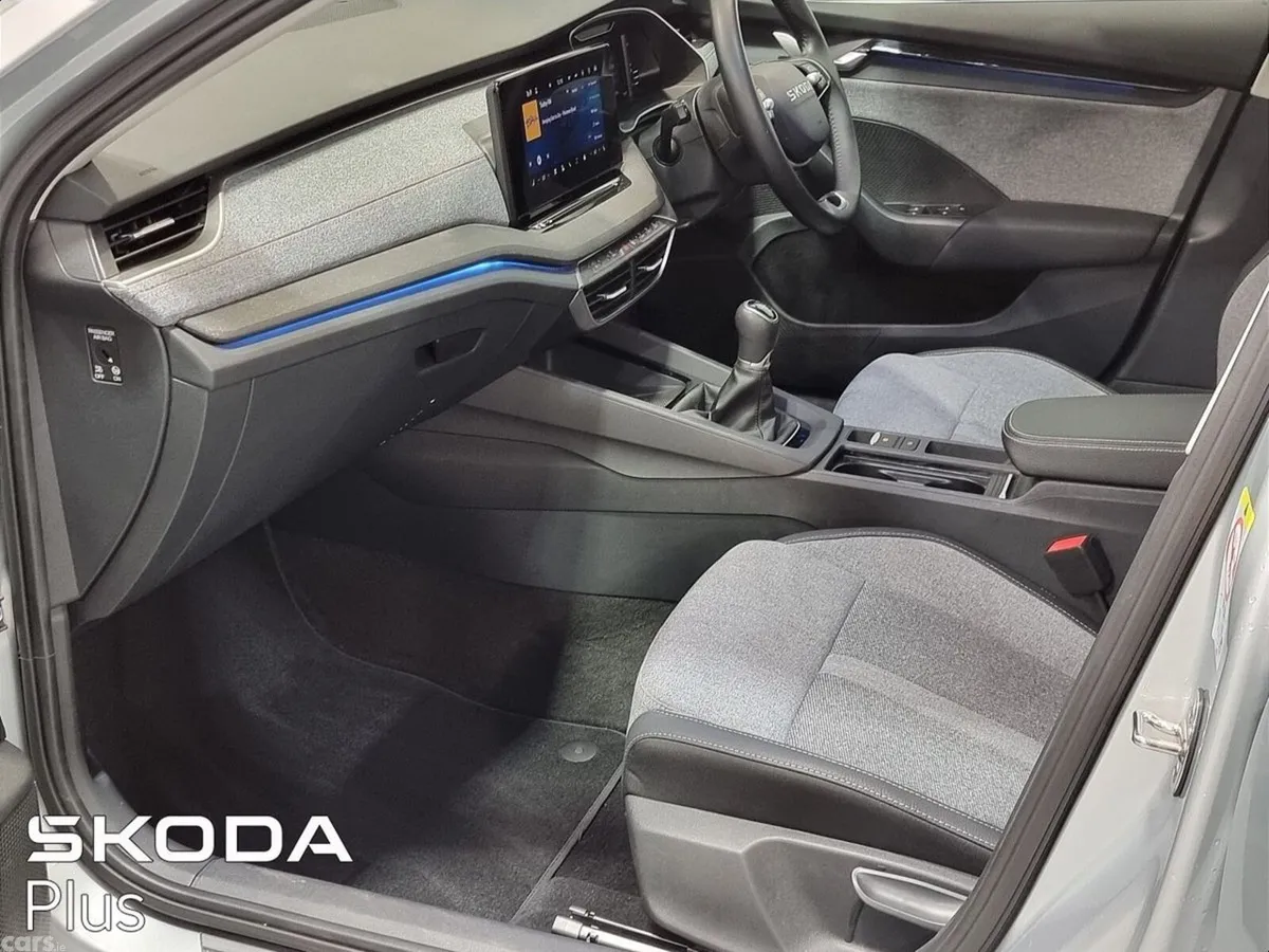 Skoda Octavia Saloon, Diesel, 2026, Silver