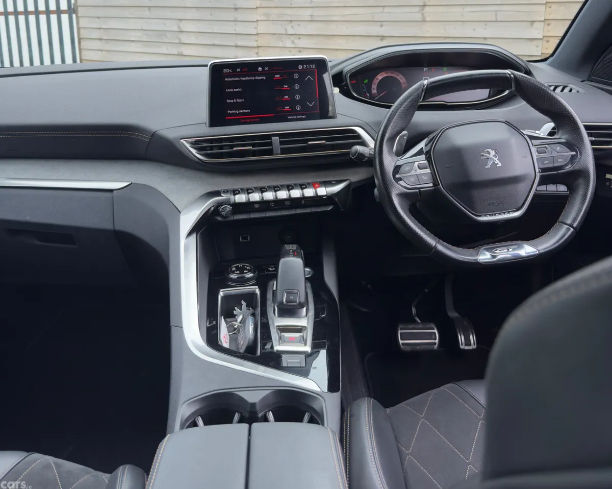 Peugeot 3008 SUV, Diesel, 2019, Green