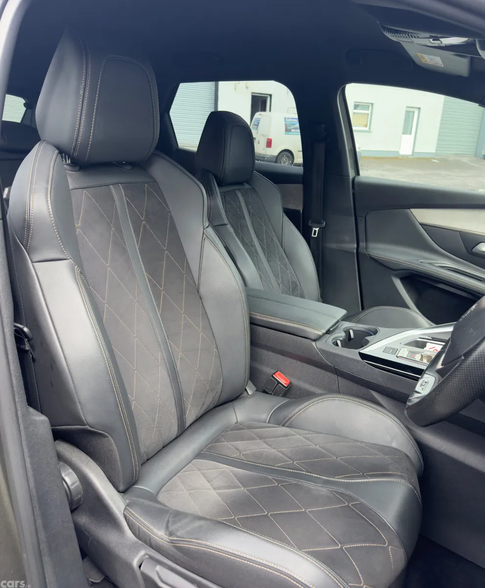 Peugeot 3008 SUV, Diesel, 2019, Green