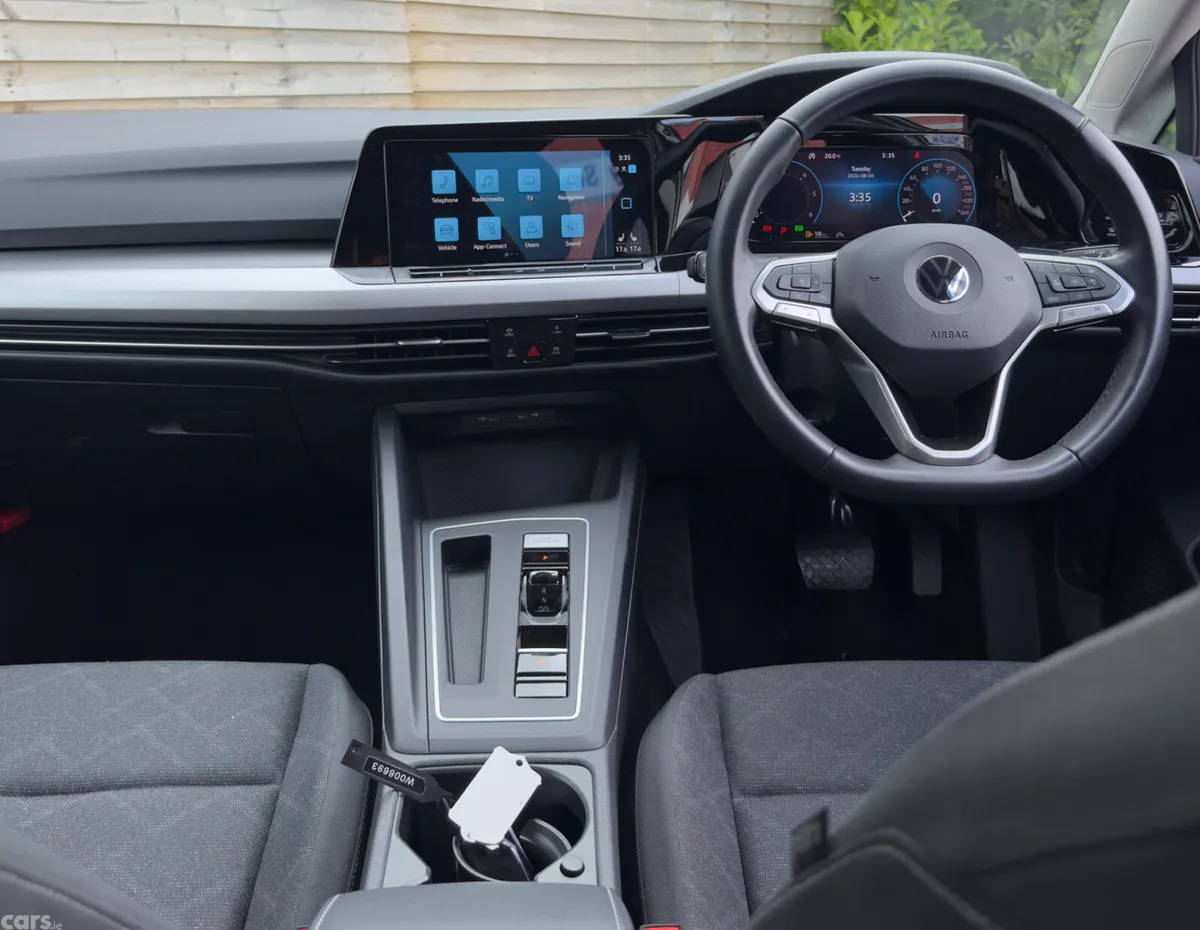 Volkswagen Golf Hatchback, Diesel, 2023, White