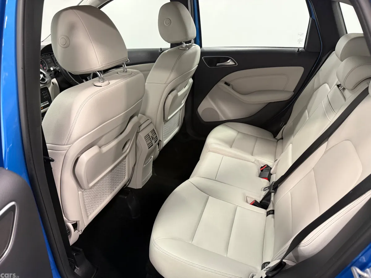 Mercedes-Benz B-Class MPV, Diesel, 2016, Blue