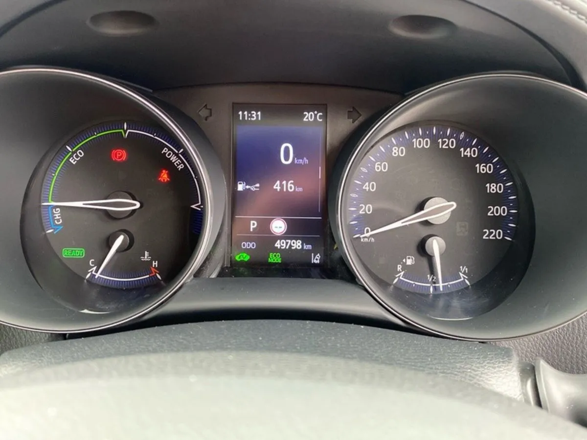Toyota C-HR SUV, Petrol Hybrid, 2023, White
