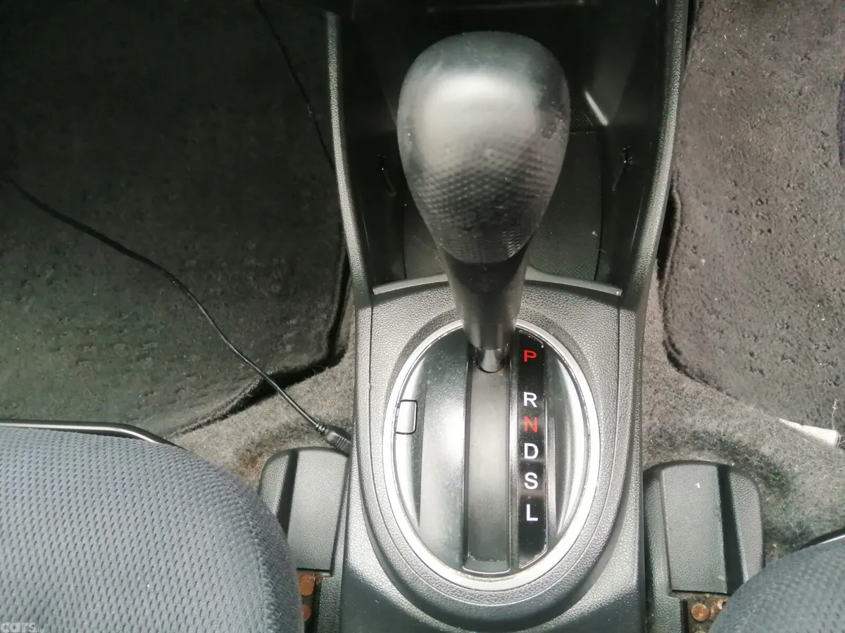 Honda Fit Hatchback, Petrol Hybrid, 2013, White