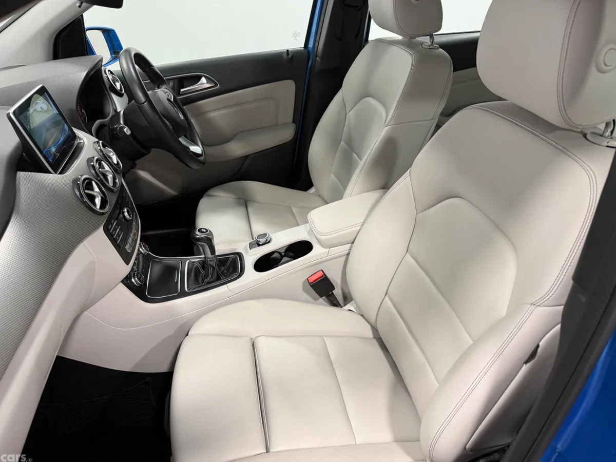 Mercedes-Benz B-Class MPV, Diesel, 2016, Blue