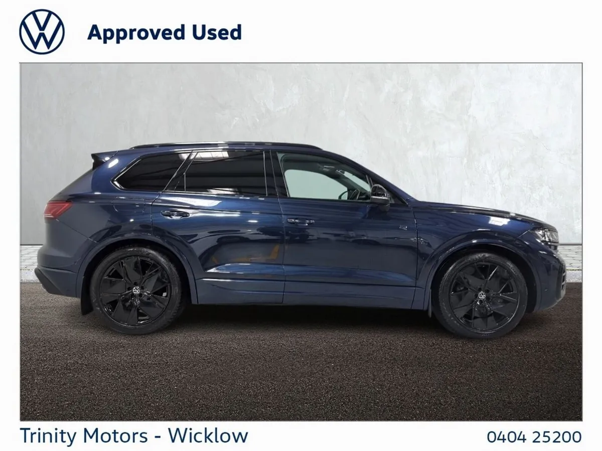 Volkswagen Touareg SUV, Diesel, 2024, Blue