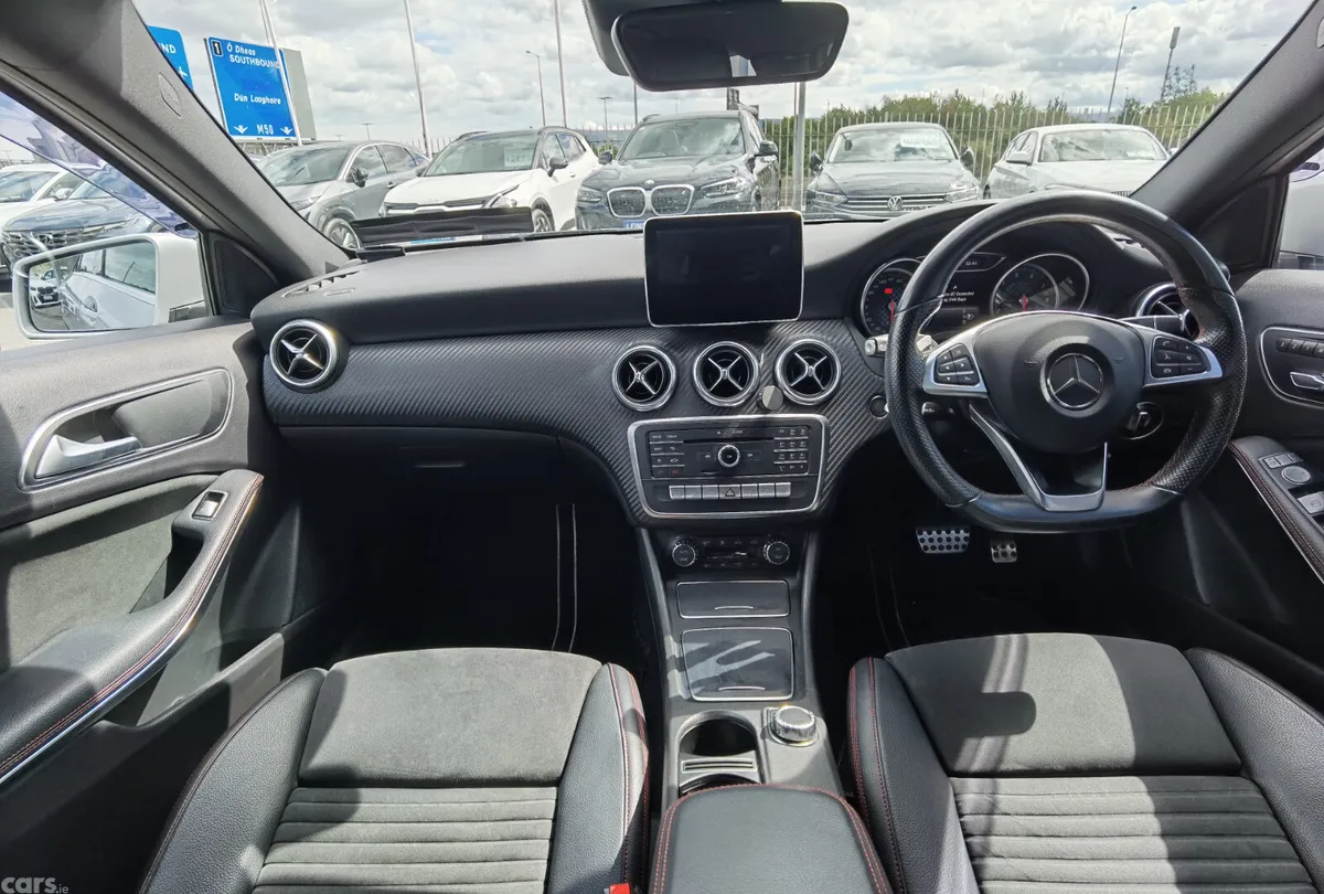 Mercedes-Benz A-Class Hatchback, Petrol, 2015, Silver