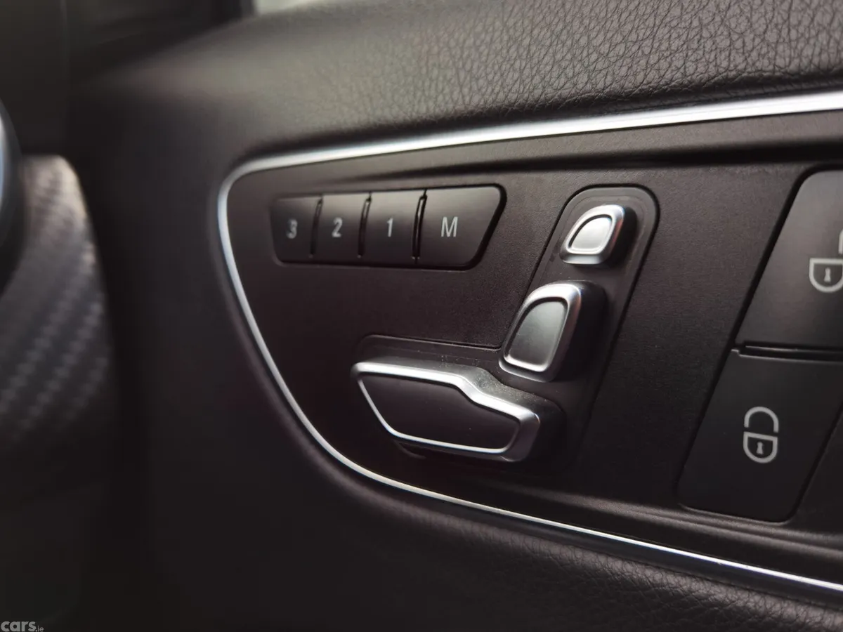 Mercedes-Benz A-Class Hatchback, Petrol, 2015, Silver