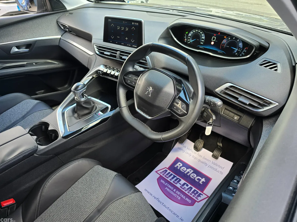 Peugeot 3008 SUV, Petrol, 2017, Grey