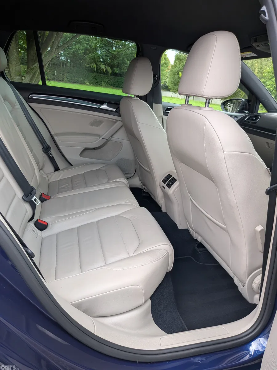 Volkswagen Golf Hatchback, Petrol, 2020, Blue
