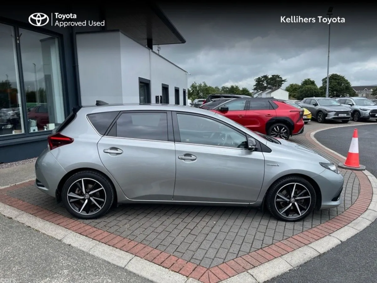Toyota Auris Hatchback, Petrol Hybrid, 2018, Grey