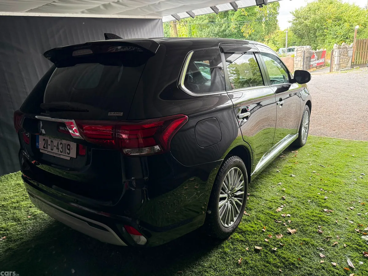 Mitsubishi Outlander SUV, Petrol Plug-in Hybrid, 2021, Black